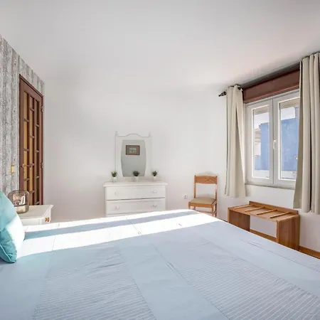 アパート Amarelo T1 オデセイシェ