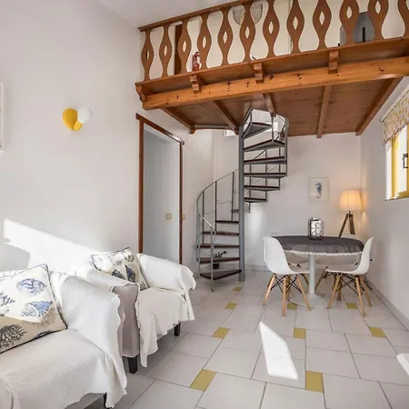Apartment Amarelo T1